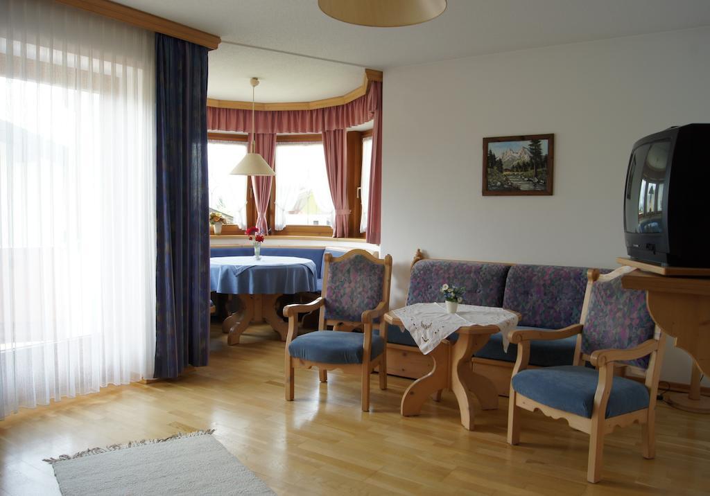 Ferienwohnungen Billovits Kössen Zimmer foto